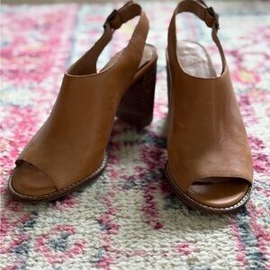Madewell Tan Leather Slingback Heels
